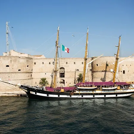 Aristosseno Holiday House * Taranto