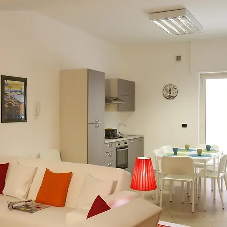 Aristosseno Holiday House Apartment