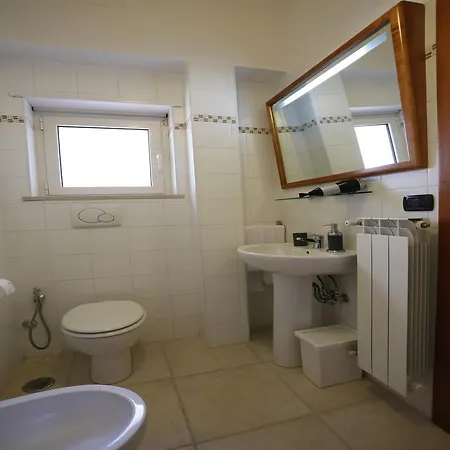 Aristosseno Holiday House *