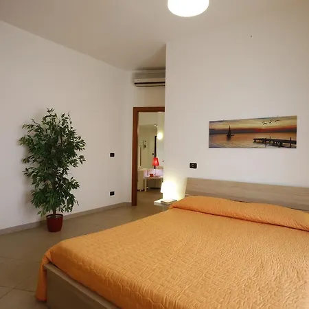 Apartment Aristosseno Holiday House Taranto