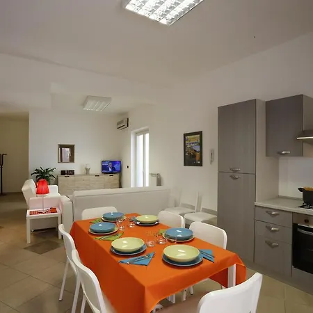 Aristosseno Holiday House * Taranto